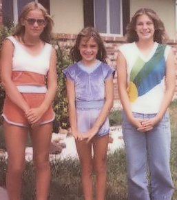 Jodi, Stephanie, Kendi 1980