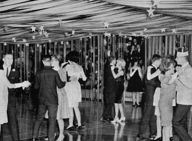 people dancing
